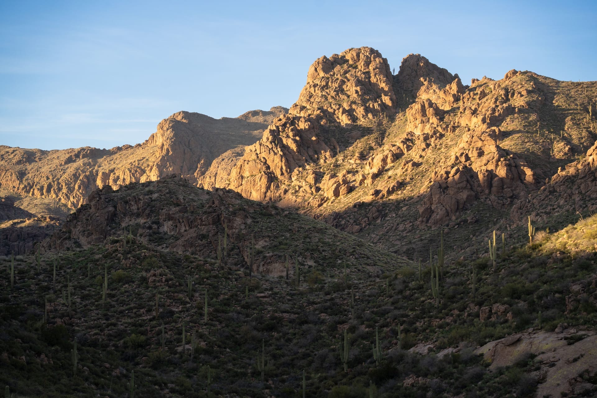 Breathtaking landscape view of the Superstition Mountains in Arizona during daylight — ZIP 85355