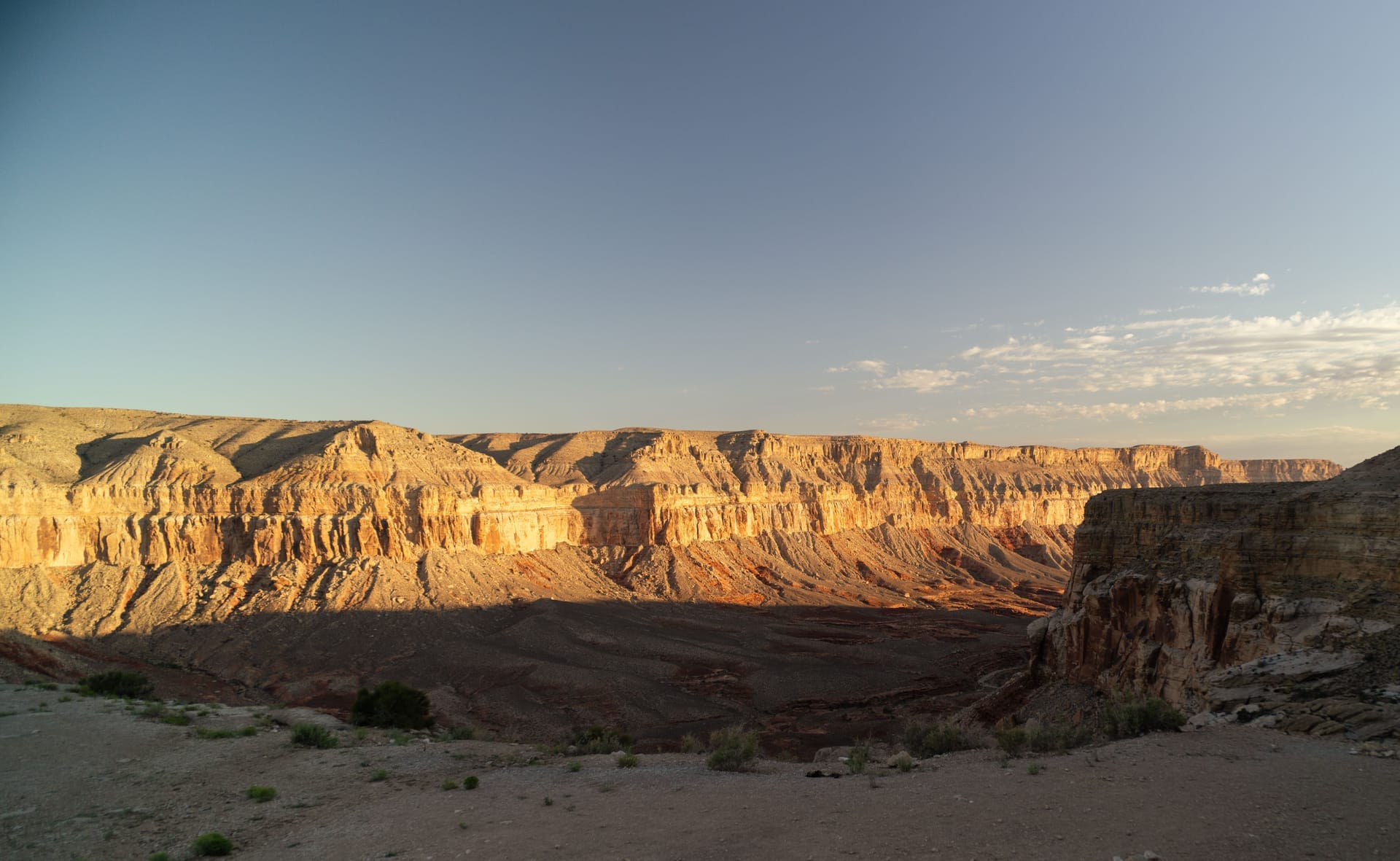 Experience the breathtaking sunrise over a vast desert canyon in Arizona, USA — ZIP 85145