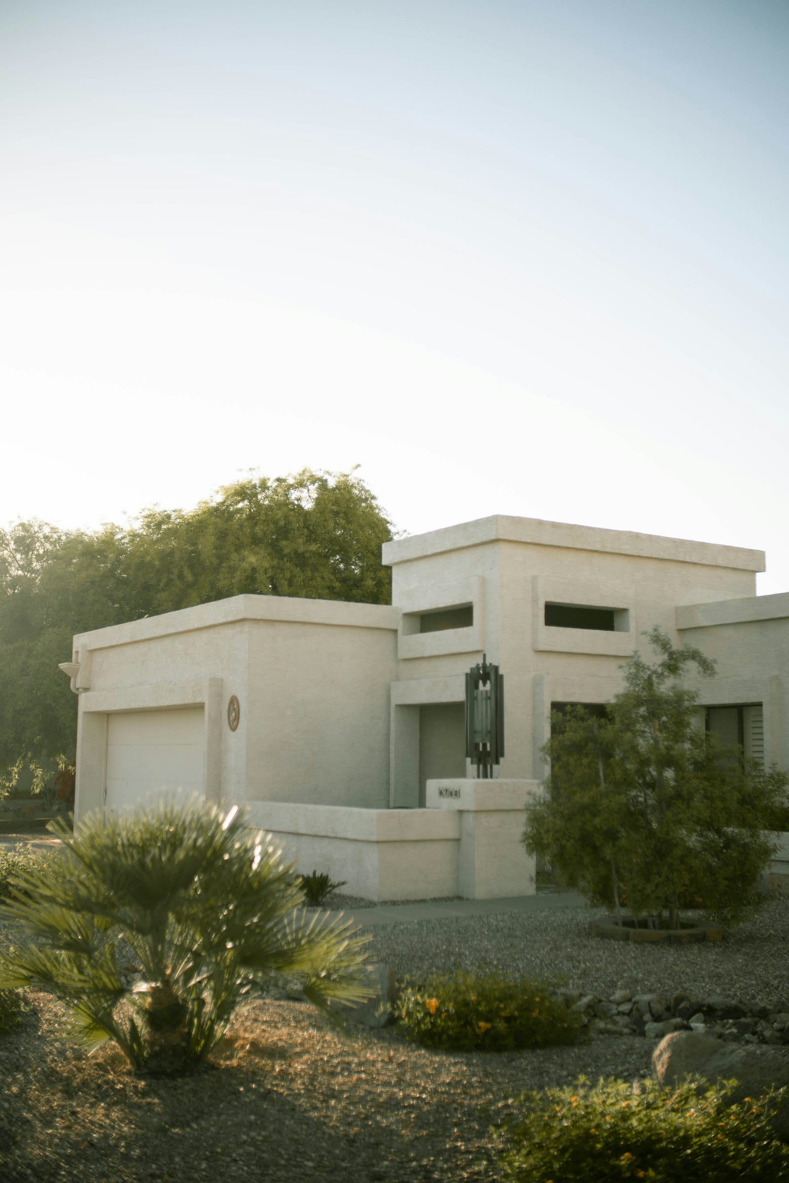 A 47,000-square-foot Spanish-Colonial clubhouse anchoring a Weiskopf course.
