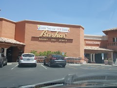 Bashas' — Grocery Store · 36889 N Tom Darlington Dr, Carefree