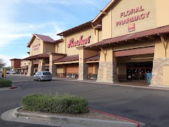 Bashas' — Supermarket · 21044 N John Wayne Pkwy, Maricopa